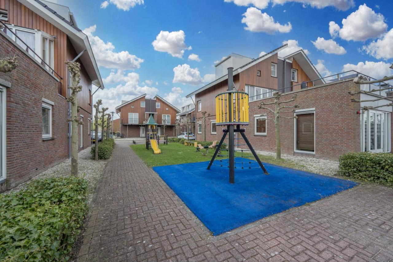 Meerzicht 24 - Luxury Family Accommodation With Beautiful Lake Side View Uitgeest Экстерьер фото